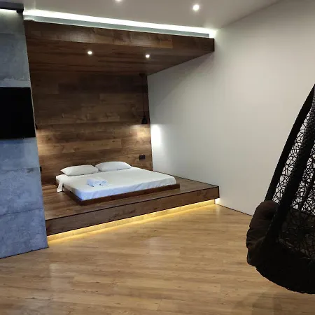 стильный лофт с подвесным креслом в аркадии возле моря! Odessa