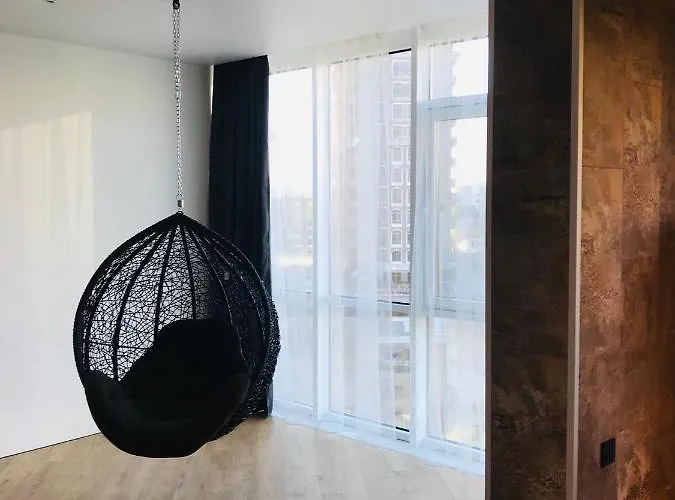 Apartament стильный лофт с подвесным креслом в аркадии возле моря! Odessa