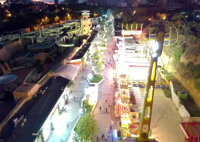 стильный лофт с подвесным креслом в аркадии возле моря! Apartmán *